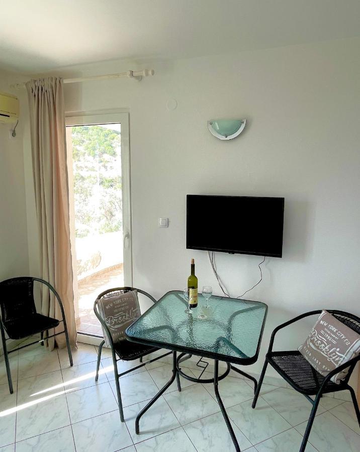 Apartments Villa Relax Petrovac Eksteriør billede