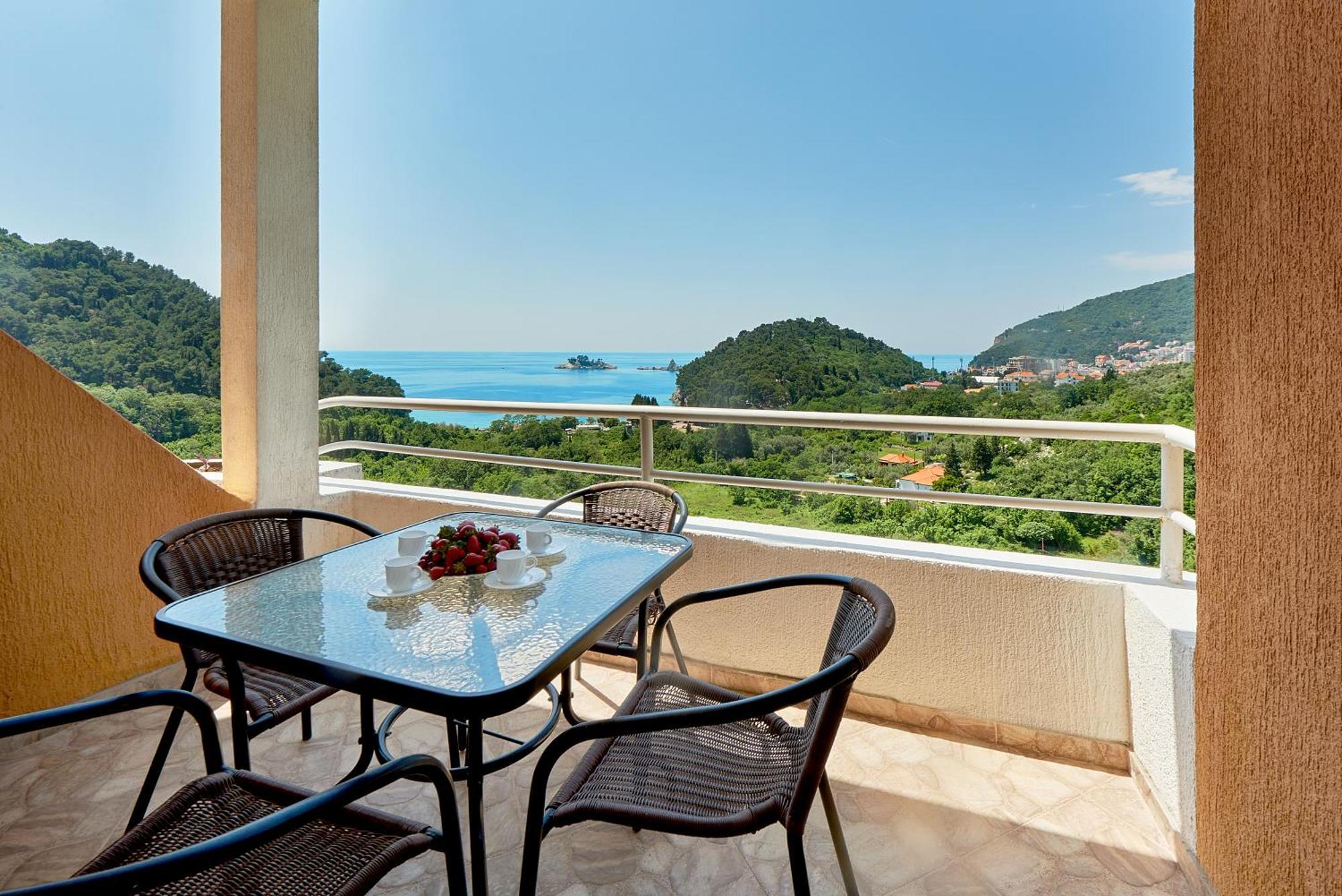 Apartments Villa Relax Petrovac Eksteriør billede