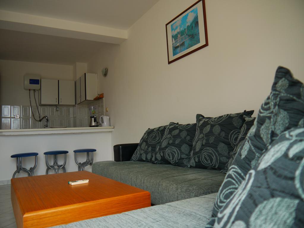Apartments Villa Relax Petrovac Eksteriør billede